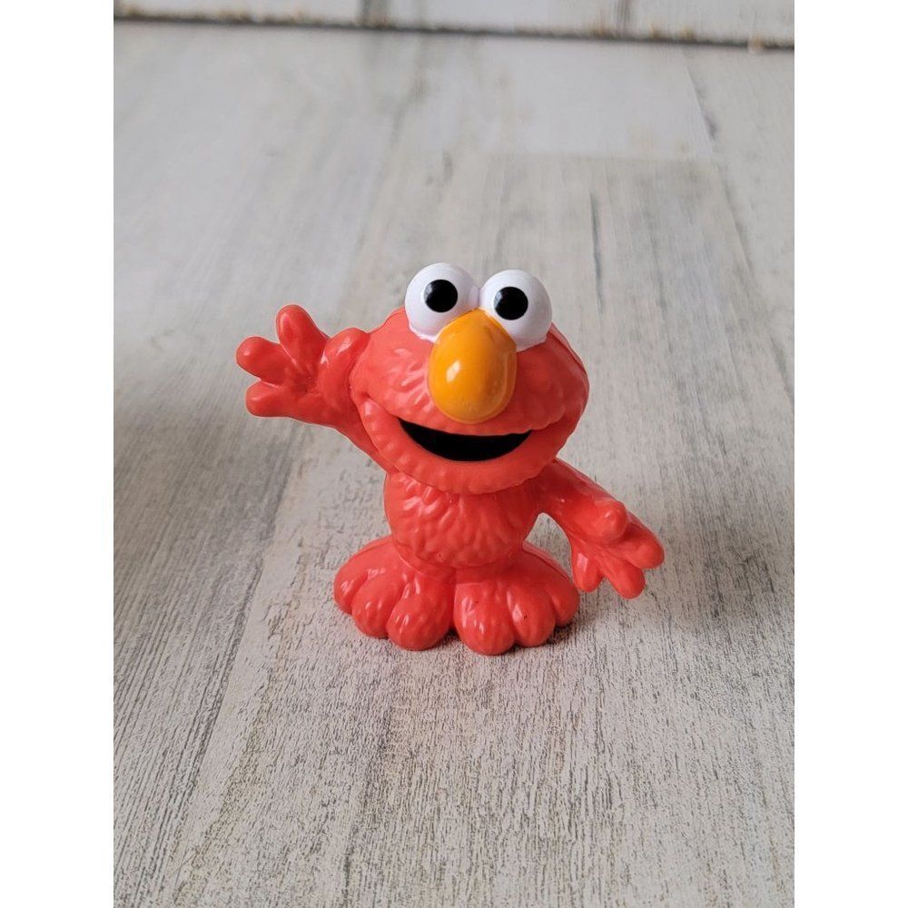 Sesame Workshop Elmo Hasbro‎ toy figure red mini